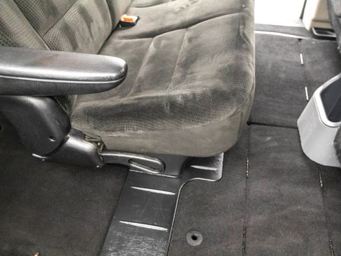 Used 2016 Dodge Grand Caravan American Value Package image 34