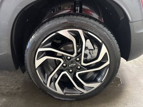 Used 2024 Chevrolet TrailBlazer RS w/ Convenience Package image 38