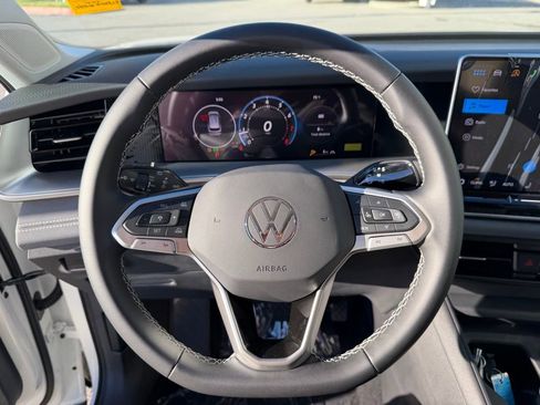 New 2026 Volkswagen Tiguan SE image 22