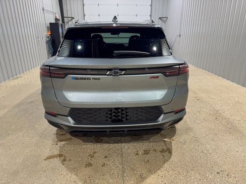 Used 2024 Chevrolet Equinox EV RS image 4