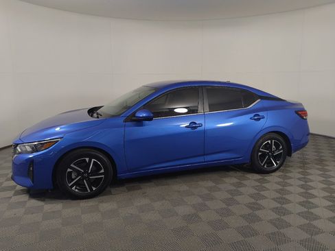 Used 2024 Nissan Sentra SV w/ All-Weather Package FWD image 2