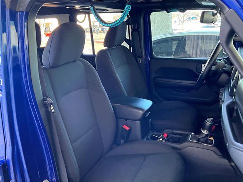 Used 2019 Jeep Wrangler Unlimited Sport S image 8