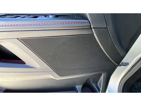 Certified 2011 Chevrolet Equinox LT w/ Driver Convenience Package image 27