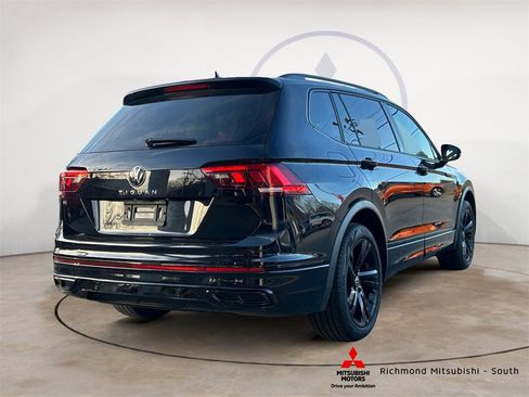 Used 2024 Volkswagen Tiguan SE R-Line image 3