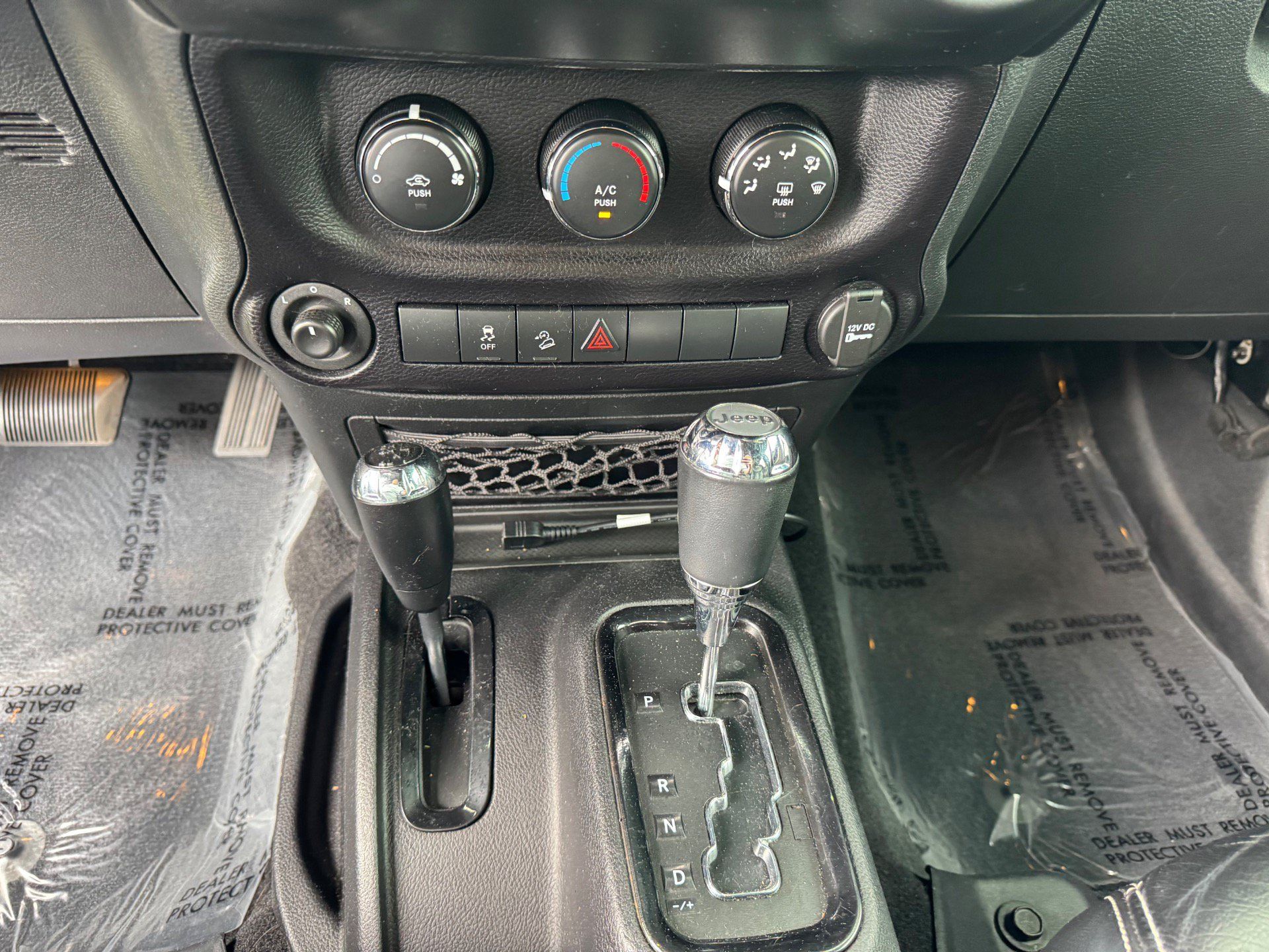 Used 2015 Jeep Wrangler Unlimited Sport w/ Quick Order Package 24S AWD/4WD image 20