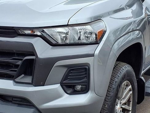 Used 2024 Chevrolet Colorado LT w/ LT Convenience Package II AWD/4WD image 28