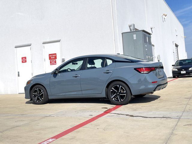 Used 2024 Nissan Sentra SV FWD image 4