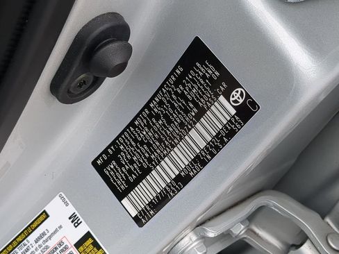 Used 2022 Toyota Corolla LE image 24