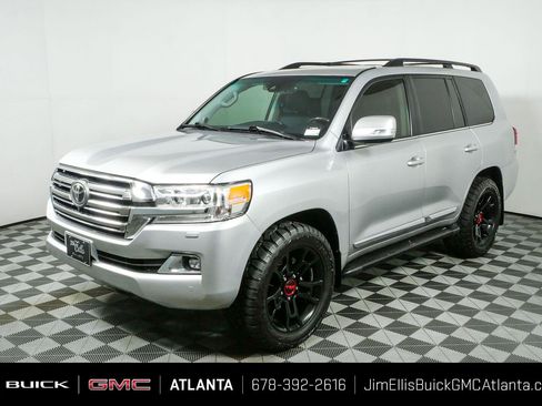 Used 2017 Toyota Land Cruiser AWD/4WD image 27
