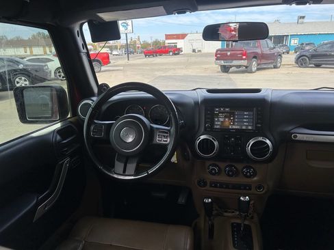 Used 2011 Jeep Wrangler Unlimited Rubicon w/ Trailer Tow Group image 21