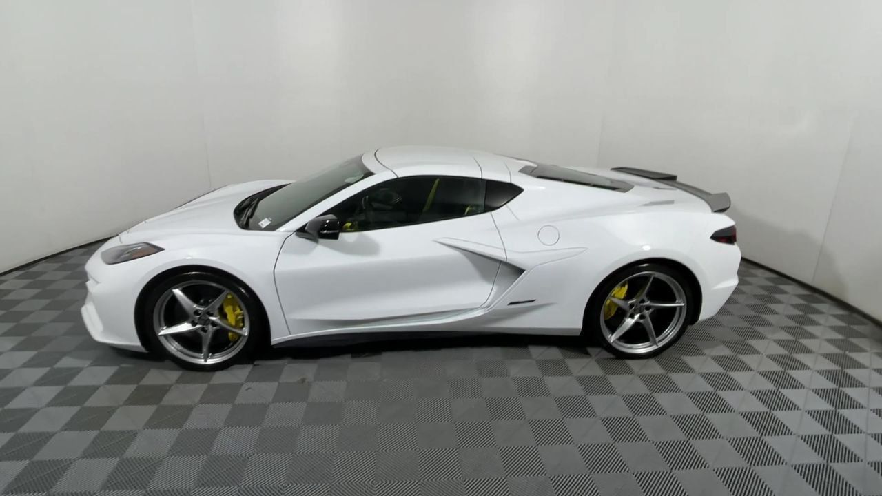 New 2025 Chevrolet Corvette E-Ray w/ ZER Performance Package AWD/4WD image 93