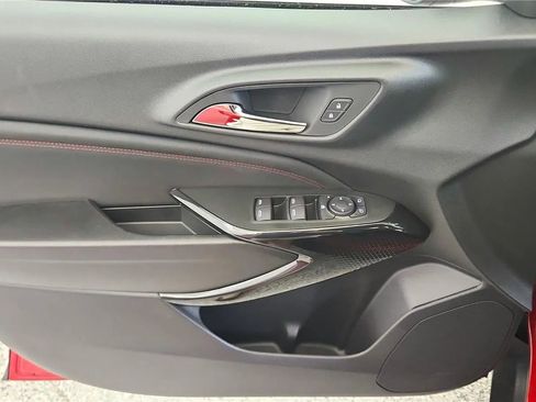 New 2026 Chevrolet Trax RS w/ Driver Confidence Package FWD image 32