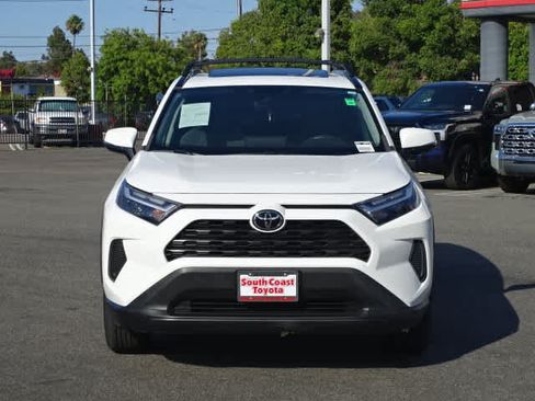 Certified 2022 Toyota RAV4 XLE w/ Convenience Package FWD image 3