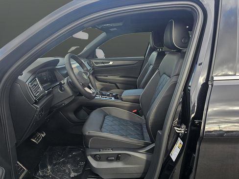New 2026 Volkswagen Atlas Cross Sport SEL Premium R-Line image 10