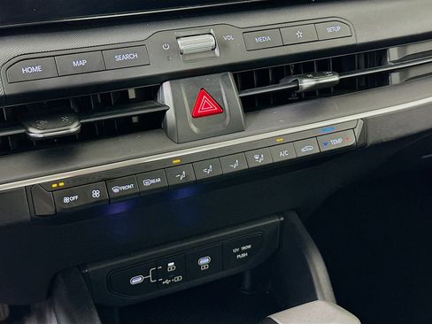 Used 2025 Kia K4 LXS FWD image 24