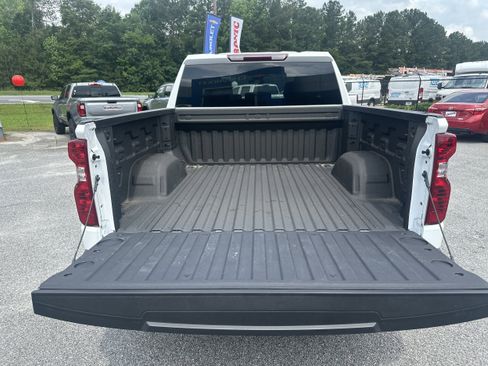 Used 2026 Chevrolet Silverado 1500 Custom w/ Turbomax Blackout Package AWD/4WD image 18
