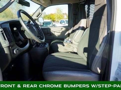 Used 2024 GMC Savana 2500 w/ Driver Convenience Package image 8