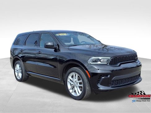Used 2025 Dodge Durango GT AWD/4WD image 3