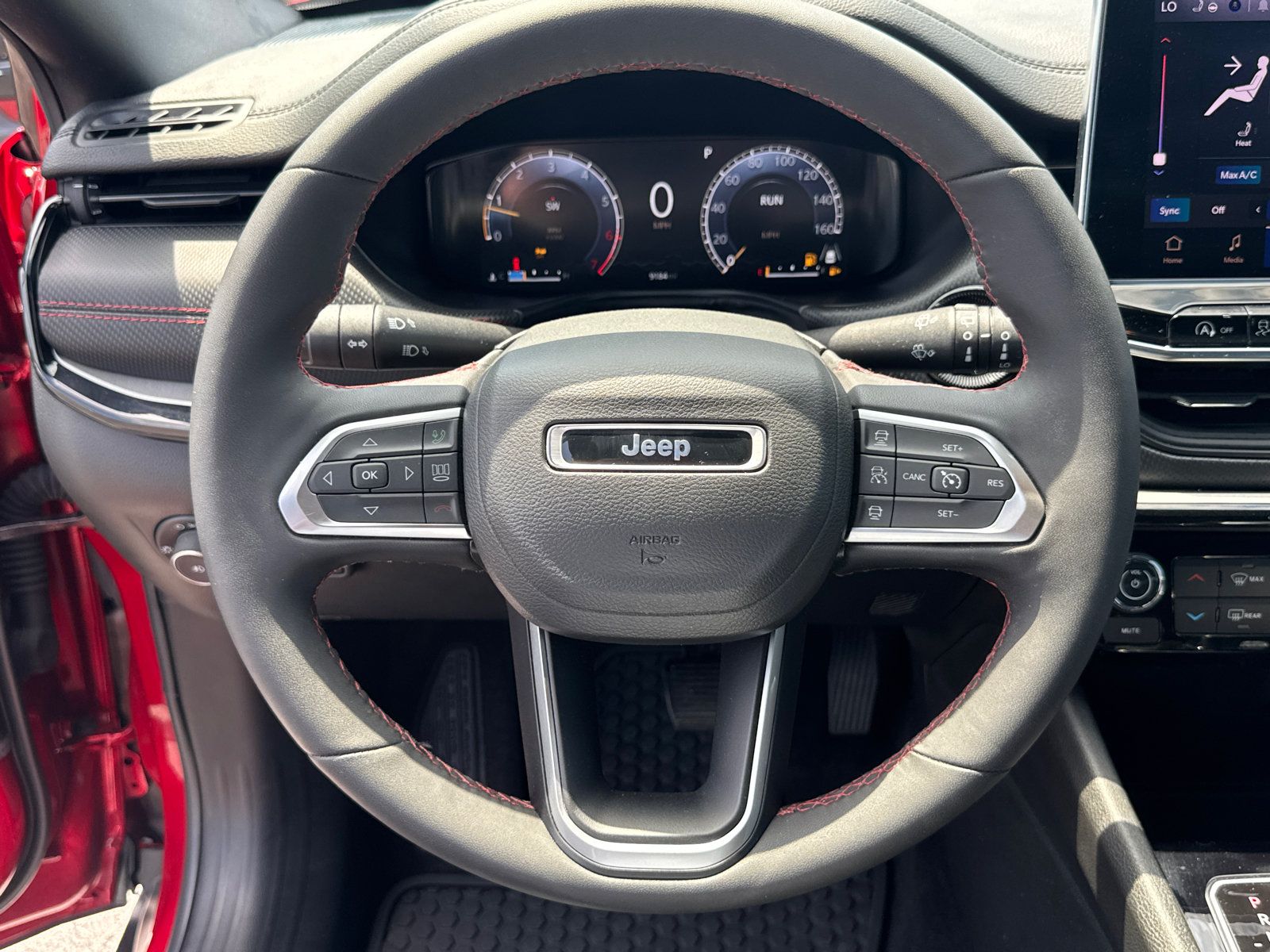 Used 2025 Jeep Compass Trailhawk w/ Trailhawk Elite Group AWD/4WD image 14