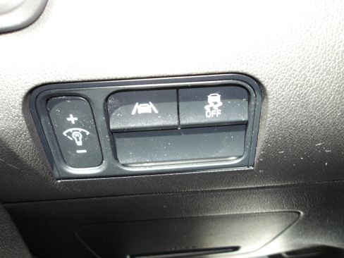Used 2023 Kia Sorento S w/ Panoramic Sunroof Package AWD/4WD image 19