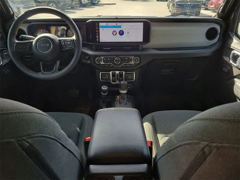 Used 2024 Jeep Wrangler Sport S image 11
