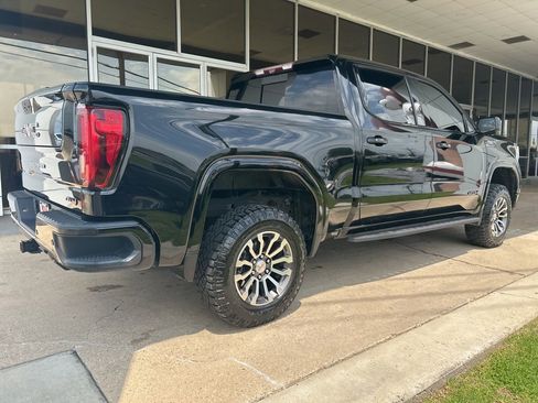 Used 2021 GMC Sierra 1500 AT4 w/ AT4 Premium Package AWD/4WD image 7