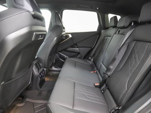 Used 2025 BMW X3 xDrive30i w/ Convenience Package image 21