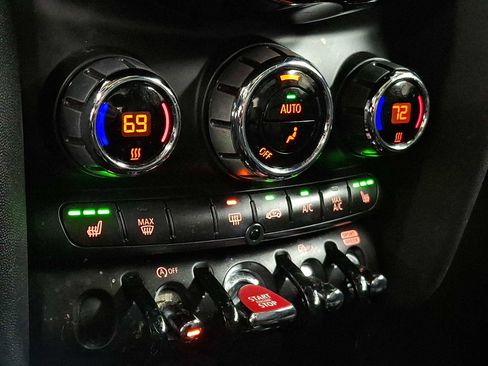 Used 2023 MINI Cooper S image 13