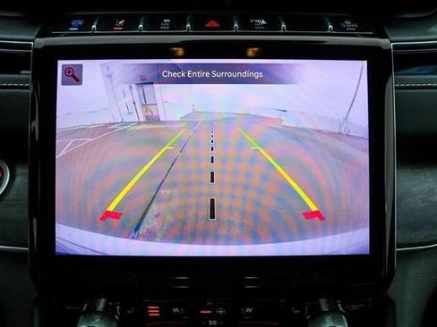 Used 2022 Jeep Grand Cherokee Overland AWD/4WD image 19