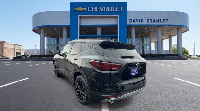 New 2026 Chevrolet Blazer LT w/ LPO, Black Sport Package FWD image 6