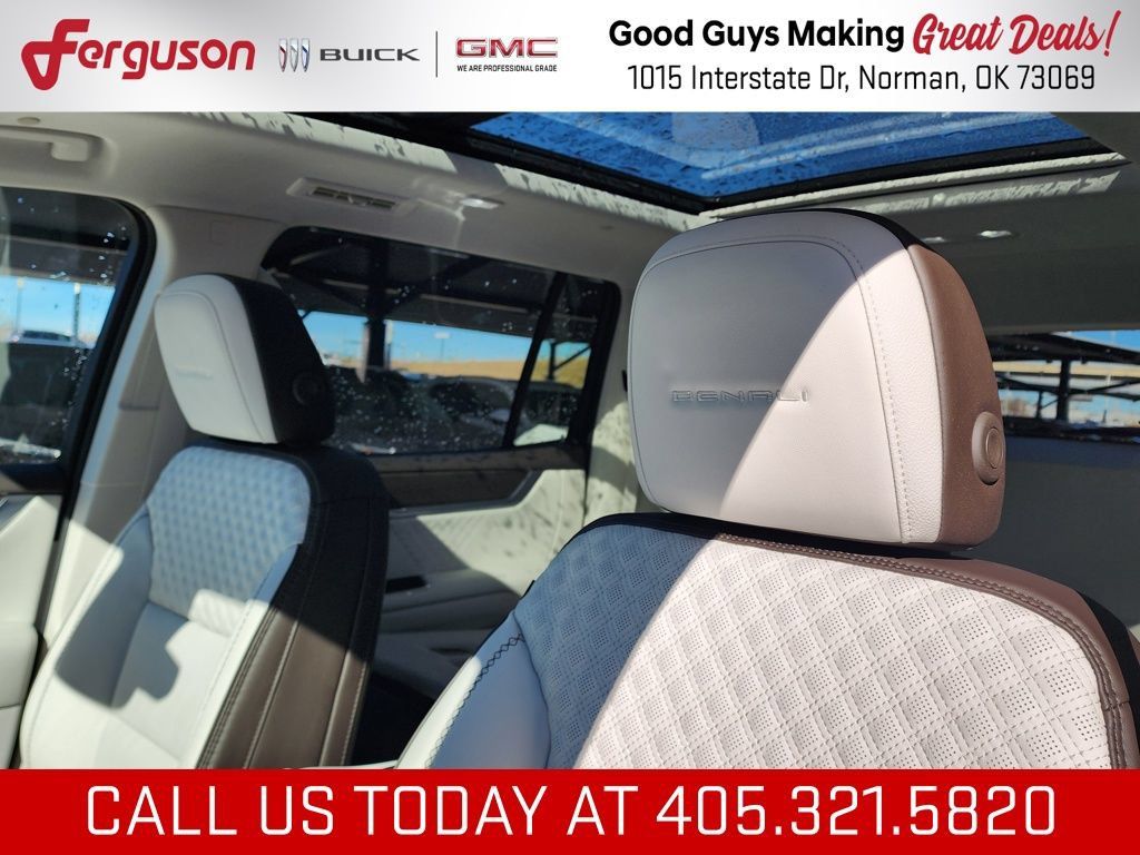 New 2026 GMC Acadia Denali w/ Super Cruise Package FWD image 17