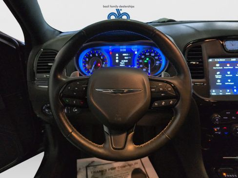 Used 2022 Chrysler 300 S w/ Comfort Group image 13