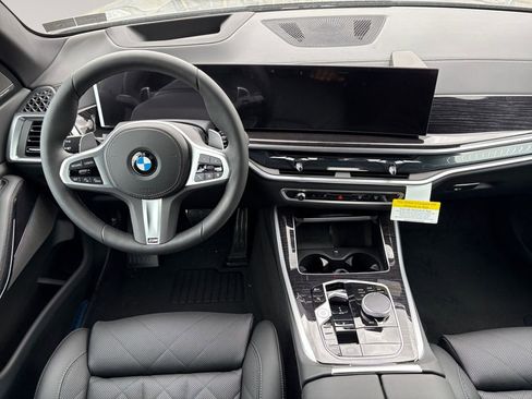 New 2026 BMW X5 xDrive40i w/ M Sport Package AWD/4WD image 10