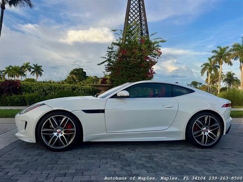 Used 2017 Jaguar F-TYPE R AWD/4WD image 33