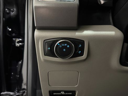 Used 2020 Ford F250 XLT image 30