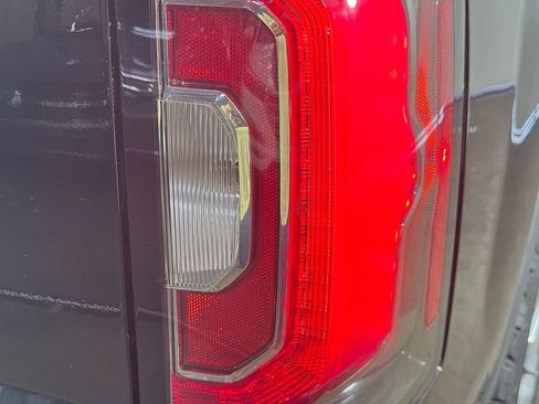 Used 2018 GMC Sierra 1500 SLT w/ Texas SLT Premium Package image 30