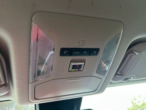 Certified 2025 Toyota RAV4 XLE FWD image 30