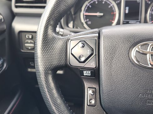 Used 2024 Toyota 4Runner TRD Off-Road Premium w/ Off Road Premium Plus Package AWD/4WD image 28