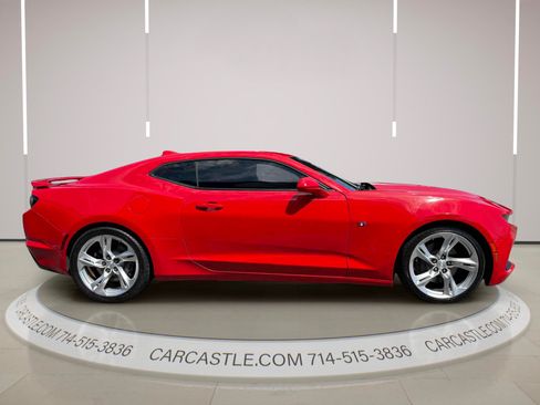 Used 2020 Chevrolet Camaro SS RWD image 6
