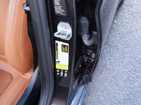 Used 2017 BMW 530i xDrive image 28