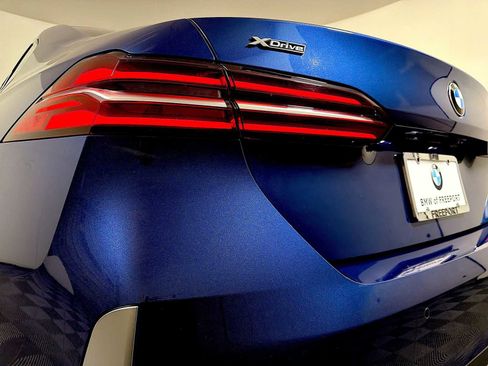 Used 2025 BMW 540i xDrive image 28
