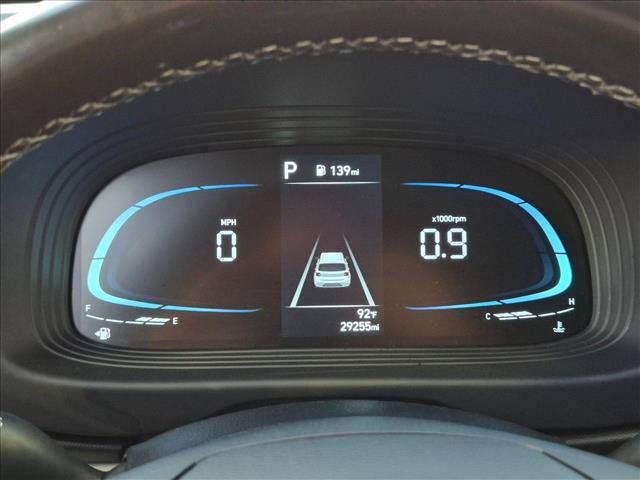 Used 2025 Hyundai Venue SEL FWD image 14