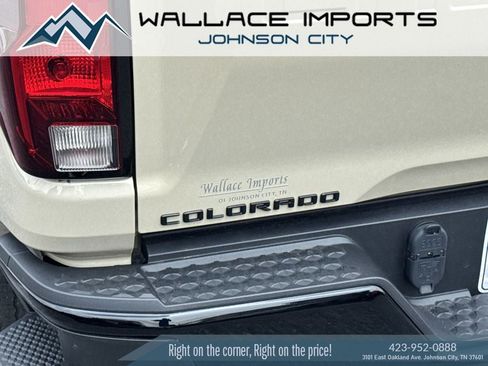 Used 2024 Chevrolet Colorado Trail Boss w/ Advanced Trailering Package AWD/4WD image 11