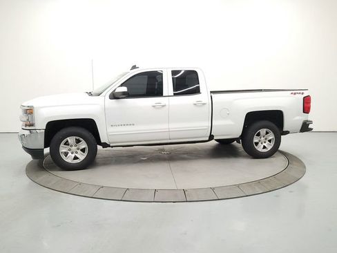 Used 2017 Chevrolet Silverado 1500 LT w/ All Star Edition AWD/4WD image 4