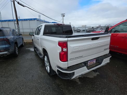 Used 2023 Chevrolet Silverado 1500 High Country w/ High Country Premium Package AWD/4WD image 3
