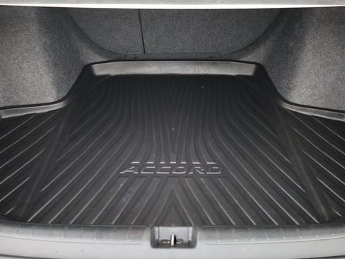 Used 2019 Honda Accord EX image 24