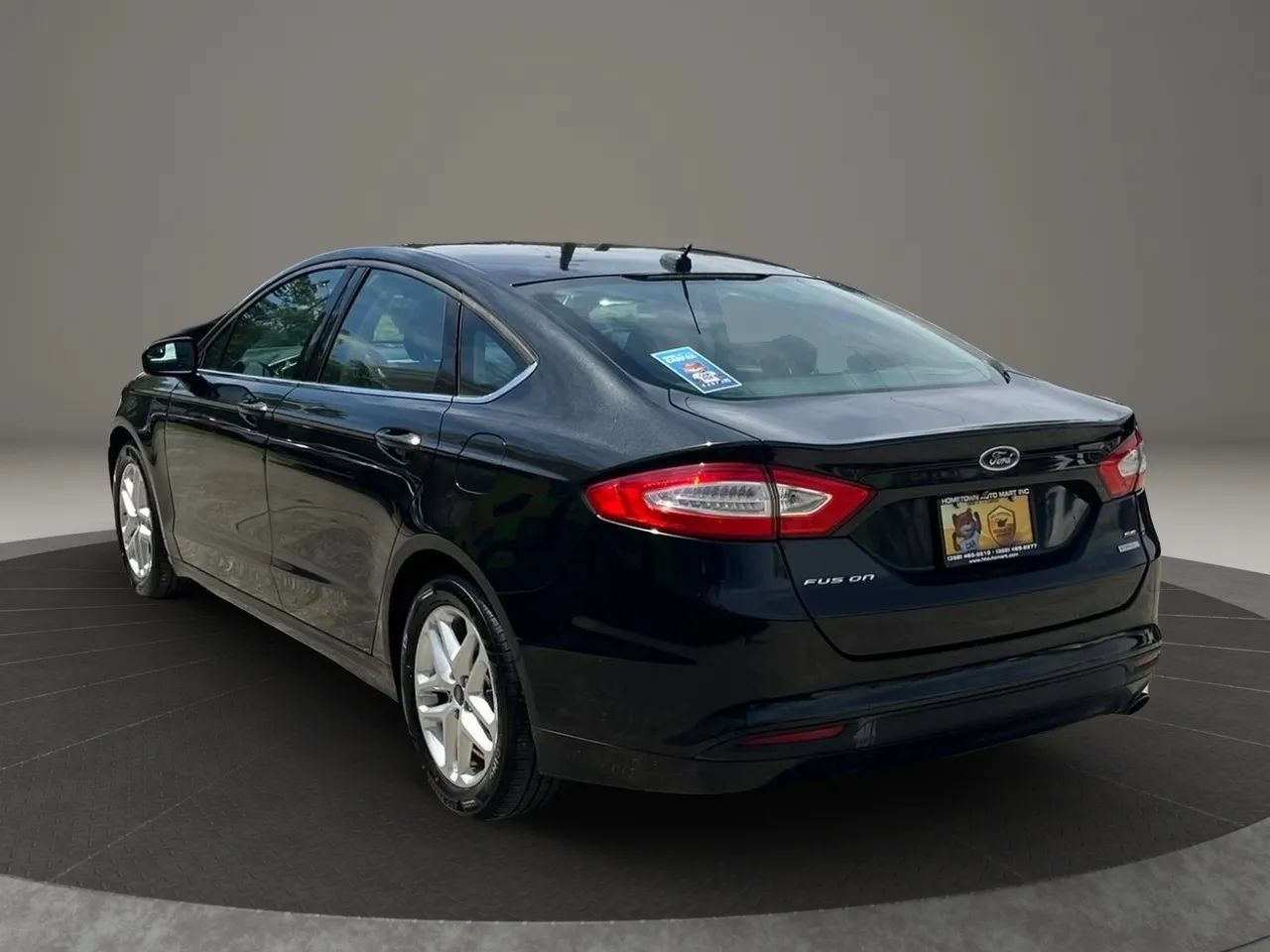 Used 2014 Ford Fusion SE FWD image 5