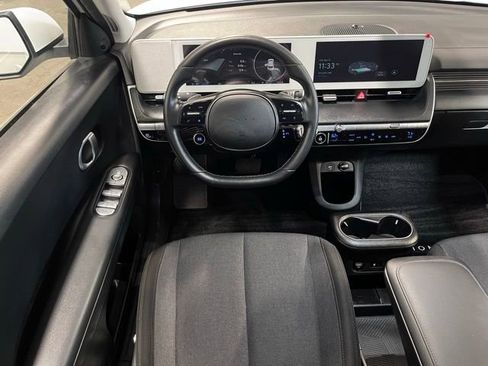 Used 2024 Hyundai Ioniq 5 SEL RWD image 17
