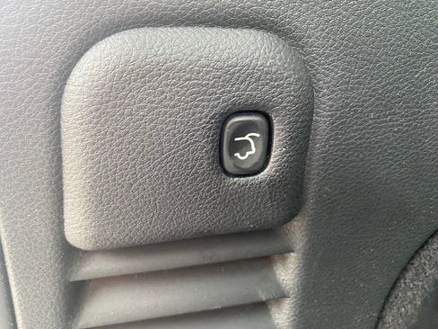 Used 2017 Jeep Grand Cherokee Limited w/ Luxury Group II image 41