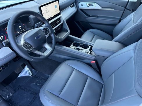 New 2026 Ford Explorer Active w/ Active Comfort Package image 10